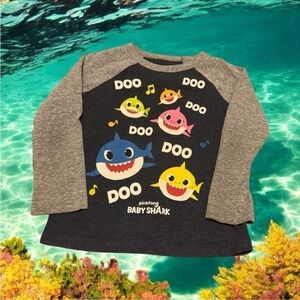 Pinkfong Boys' Baby Shark long Sleeve T-Shirt